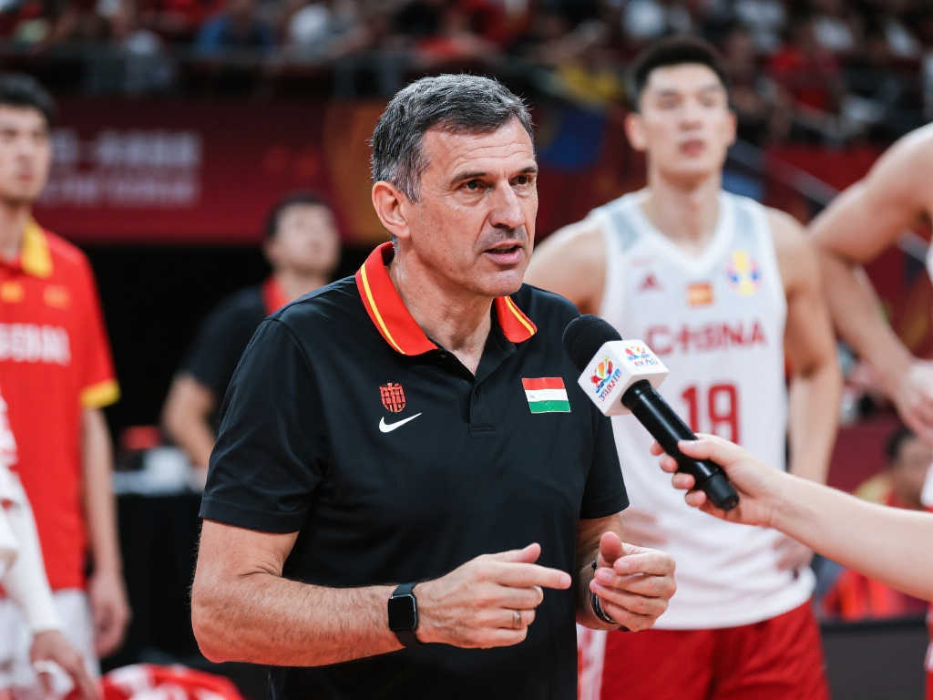 久尔杰维奇赞扬球队斗志 坦言吉尔吉斯失利影响重大 久尔杰维奇赞扬球队斗志 坦言吉尔吉斯失利影响重大